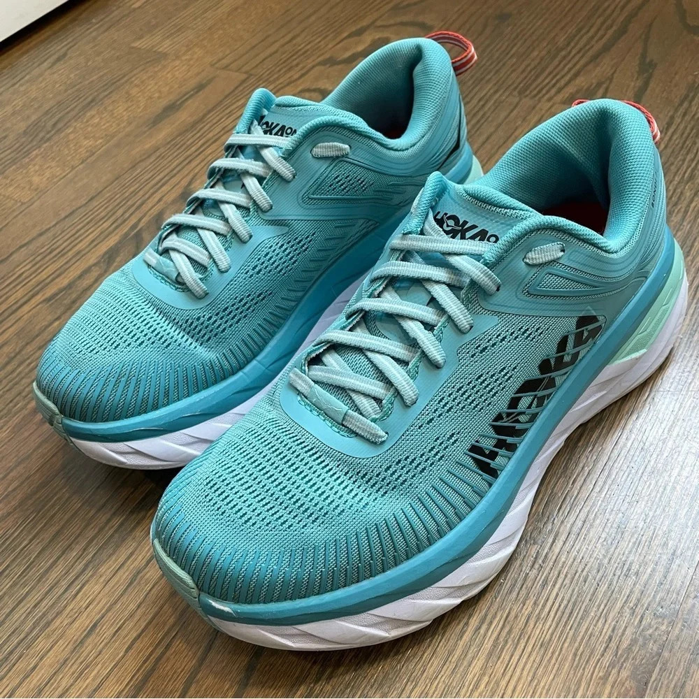 HOKA Bondi 7 Running Shoe in Aquarelle/Eggshell Blue Size 9.5 D Wide